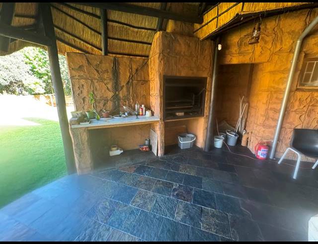 4 BEDROOM HOUSE FOR SALE IN GHOLFSIG